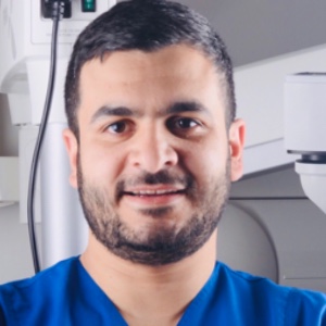 التدريسي مسؤول عن تقديم التعليم الجامعي والمساهمة في البحث العلمي والإشراف على الطلاب، بما يدعم جودة العملية الأكاديمية وتطوير المعرفة.
