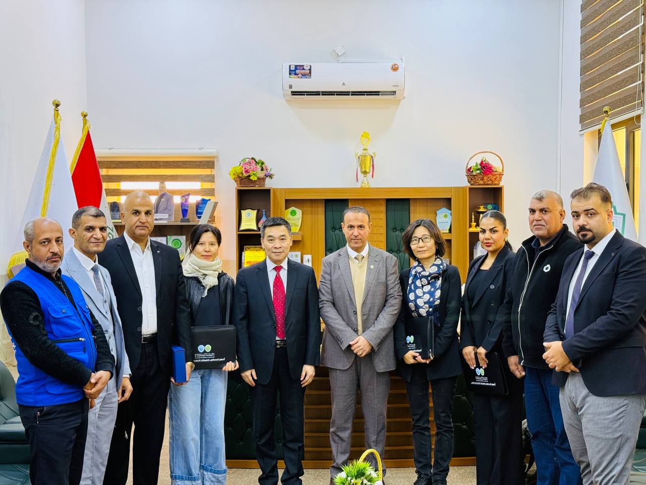 Al-Mustaqbal University Hosts Delegation from Chinese Solar Energy Development Company to Discuss Cooperation in Solar Energy