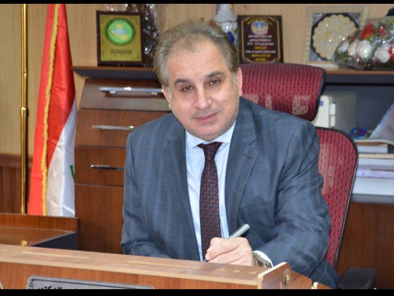 مقال بعنوان: دور الذكاء الاصطناعي في تعزيز بيئة العمل اللائق وتحقيق النمو الاقتصادي المستدام