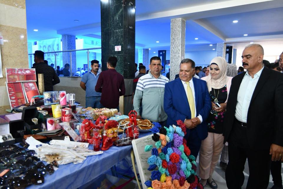 الذكرى الثامنة لتاسيس الكلية / الاسواق الخيرية والبازارات