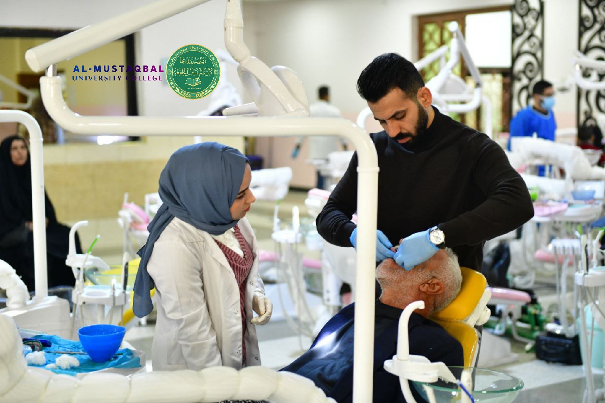 Continuing to receive sick cases in dental clinics at Al-Mustaqbal University College