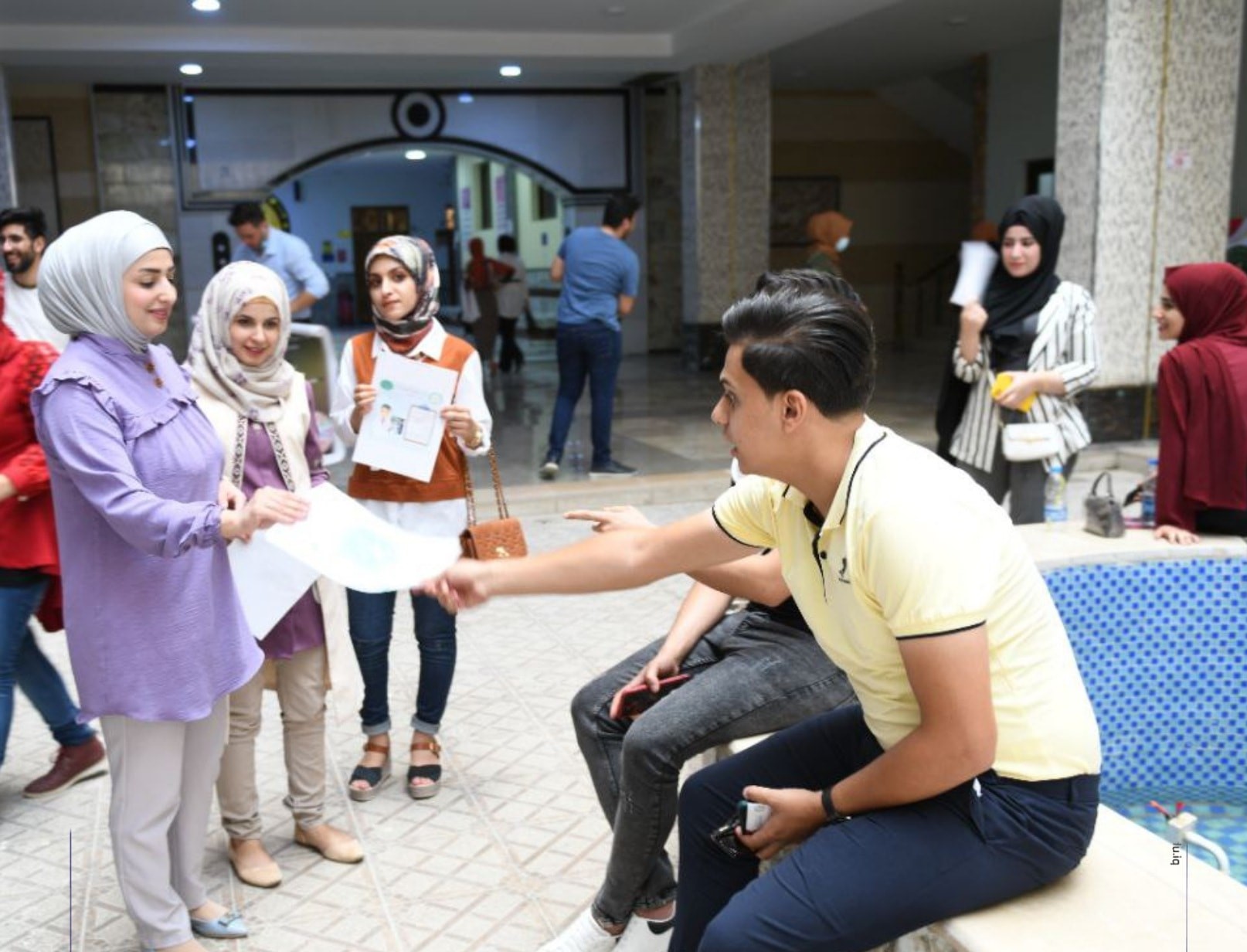 قسم طب الاسنان يقيم نشاطا توعويا عن مضار الوشم الطبية وأثاره على الجلد