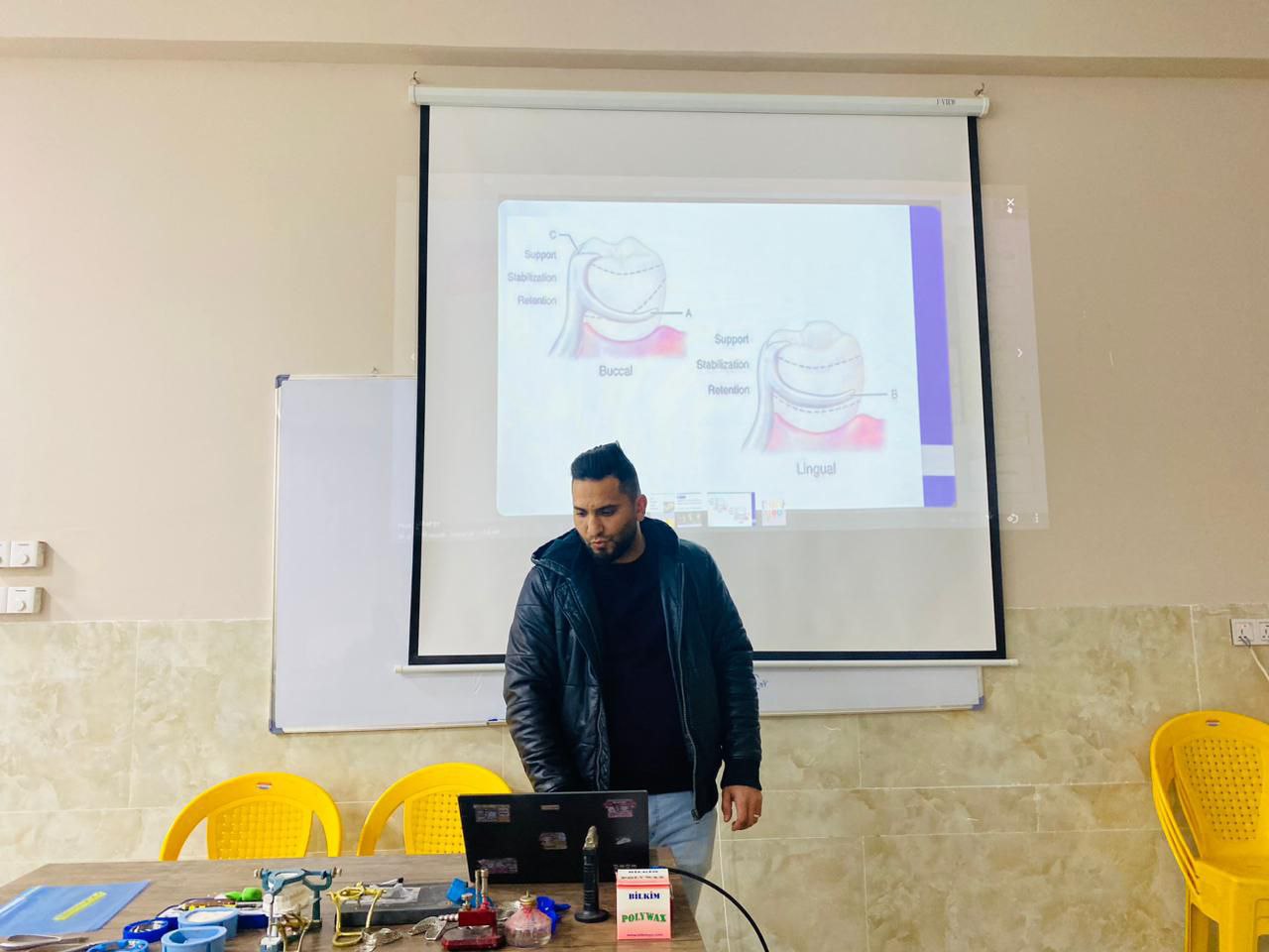 مشاكل اطقم الاسنان المتحركة 