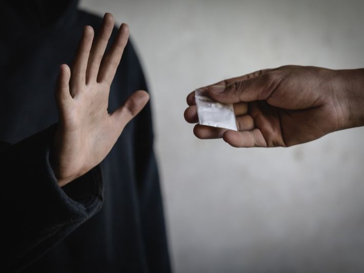   تأثير المخدرات على طلبة الجامعات 