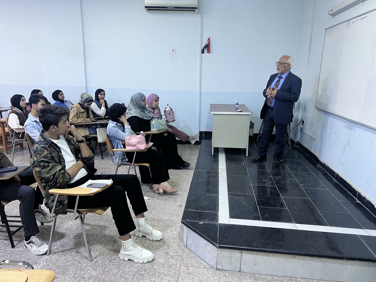 ندوة علمية بعنوان" الأطراف الصناعية وأثرها على نفسية المعاقين"