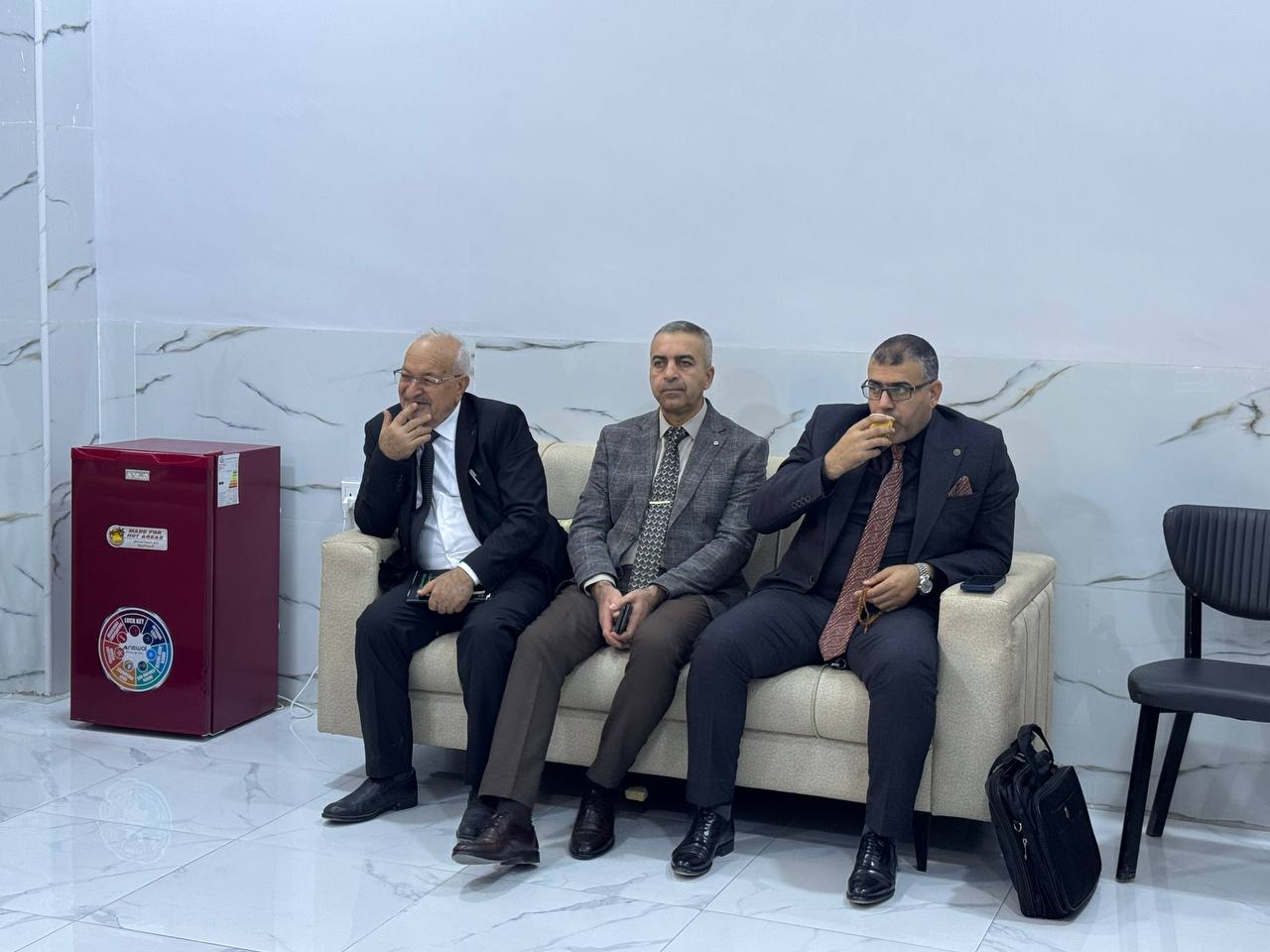 عقد اجتماع السيد العميد مع رؤوساء الاقسام حول محاور الاعتماد المؤسسي