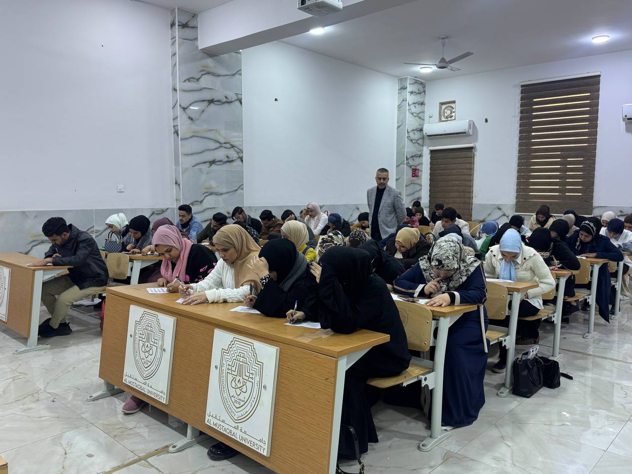 تم اجراء اول كوز لطلبة المرحلة الاولى لمادة أسس التقنيات الاحيائية (أ.د حسنين خليل ابراهيم )