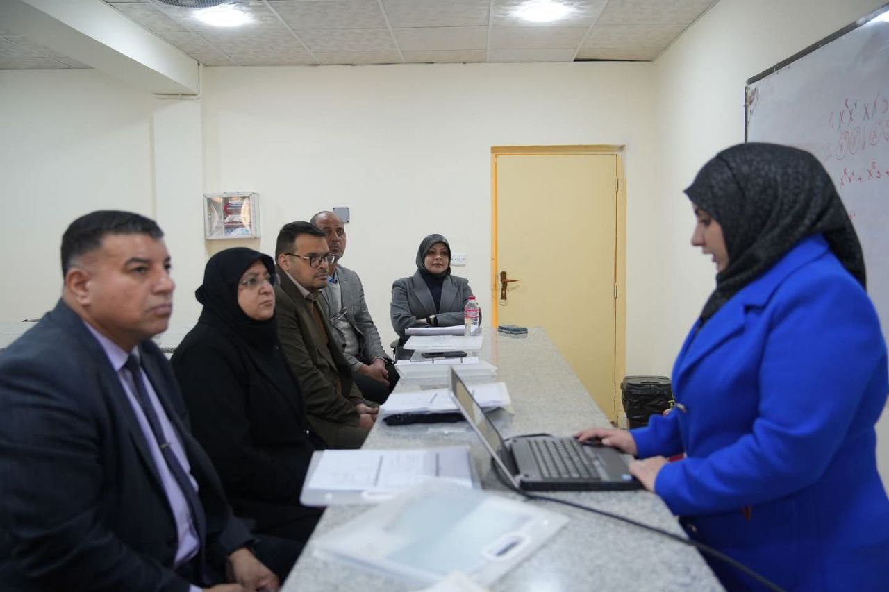 Prof. Dr. Ahmed Khader Al-Hamri, Head of the Department of Anesthesia Techniques, participated in the comprehensive examination for the doctoral student