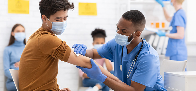The Role of Community Health Nurses in Preventing Chronic Diseases