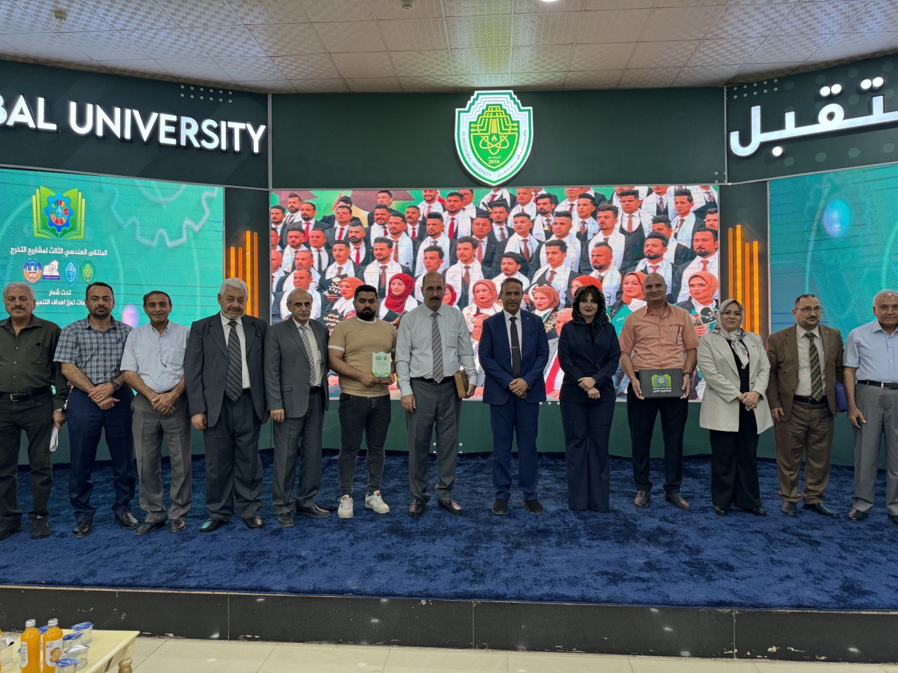 تكريم التدريسي في قسم هندسة تقنيات الحاسوب  بدرع التميز 