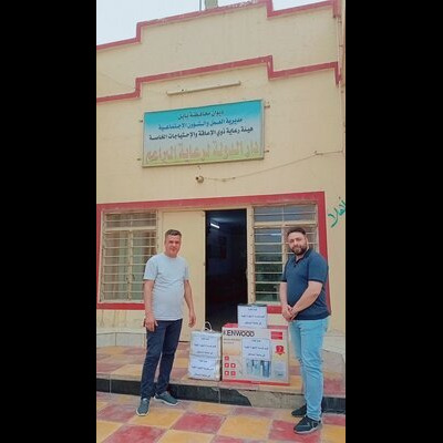 مجموعة من طلبة المرحلة الرابعة قسم الأجهزة الطبية تقدم دعماً لدار الأيتام بإشراف أساتذتهم