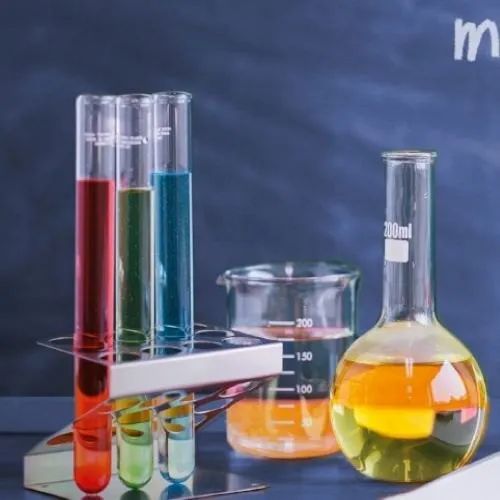 اهمية الكيمياء الحيوية وماذا يقدم خبراء الكيمياء 