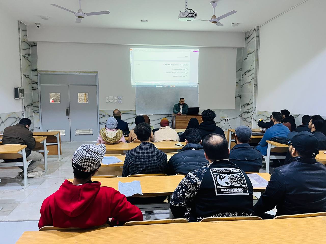 ندوة تعريفية حول برمجة المواقع 