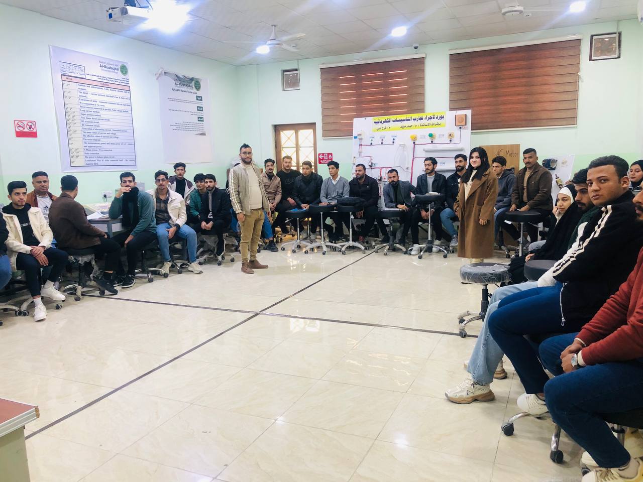 لجنة الإرشاد النفسي والتربوي تعقد لقاءً تحفيزيًا مع طلاب قسم  هندسة  تقنيات الاتصالات