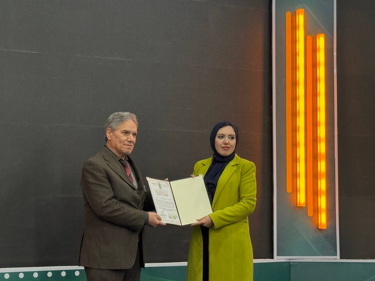 جامعة المستقبل تكرم الدكتورة (م.د سارة كامل عبود) قسم التقنيات الاحيائية الطبية تقديراً لانجازات المتميزة في عام 2024..