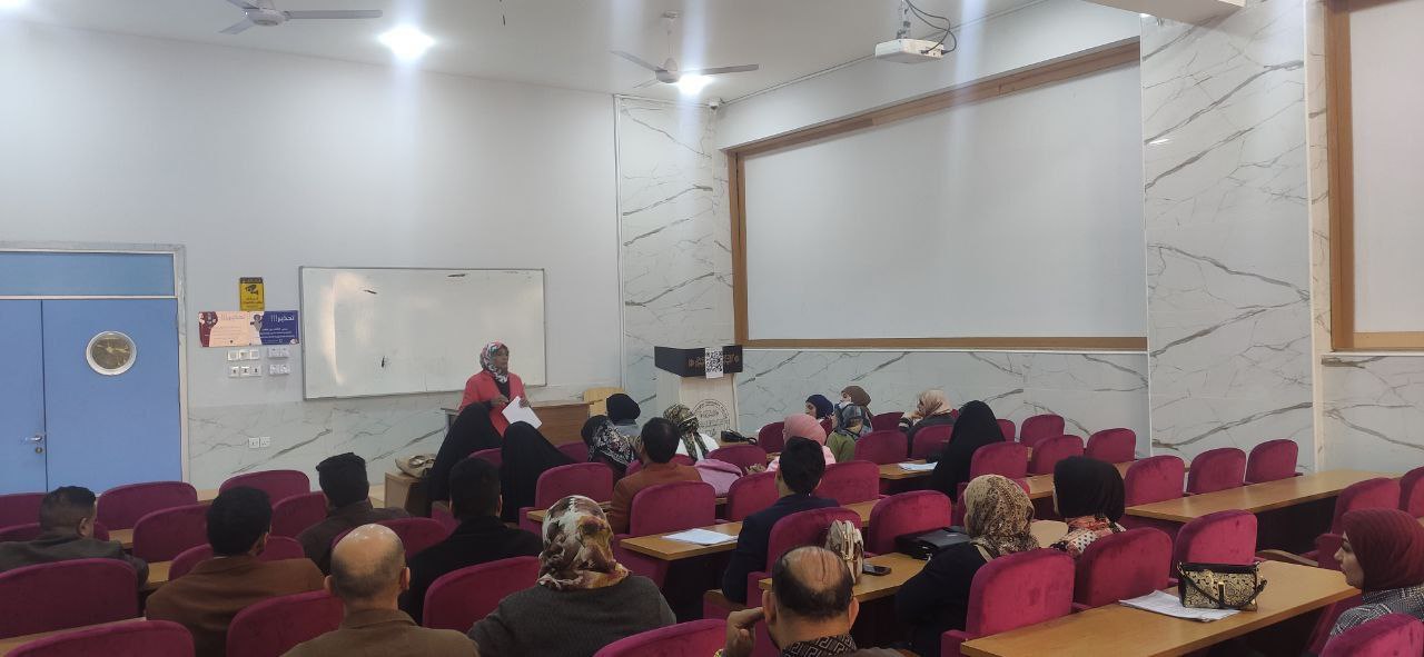ندوة توعوية تبين أهمية الإرشاد التربوي والنفسي للطالب في قسم التربية الفنية