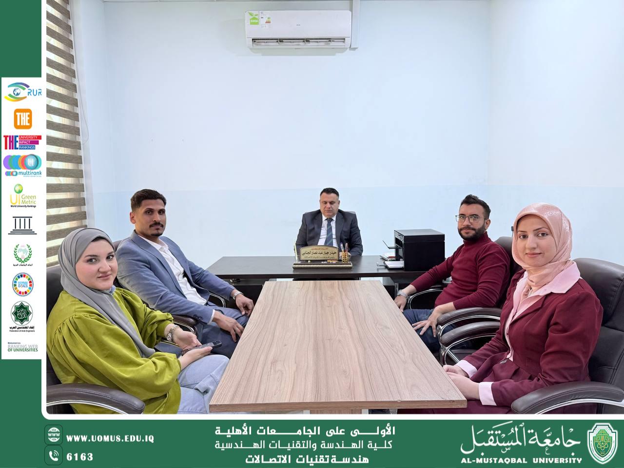 جانب من اجتماع  هيئة قسم هندسة تقنيات الاتصالات