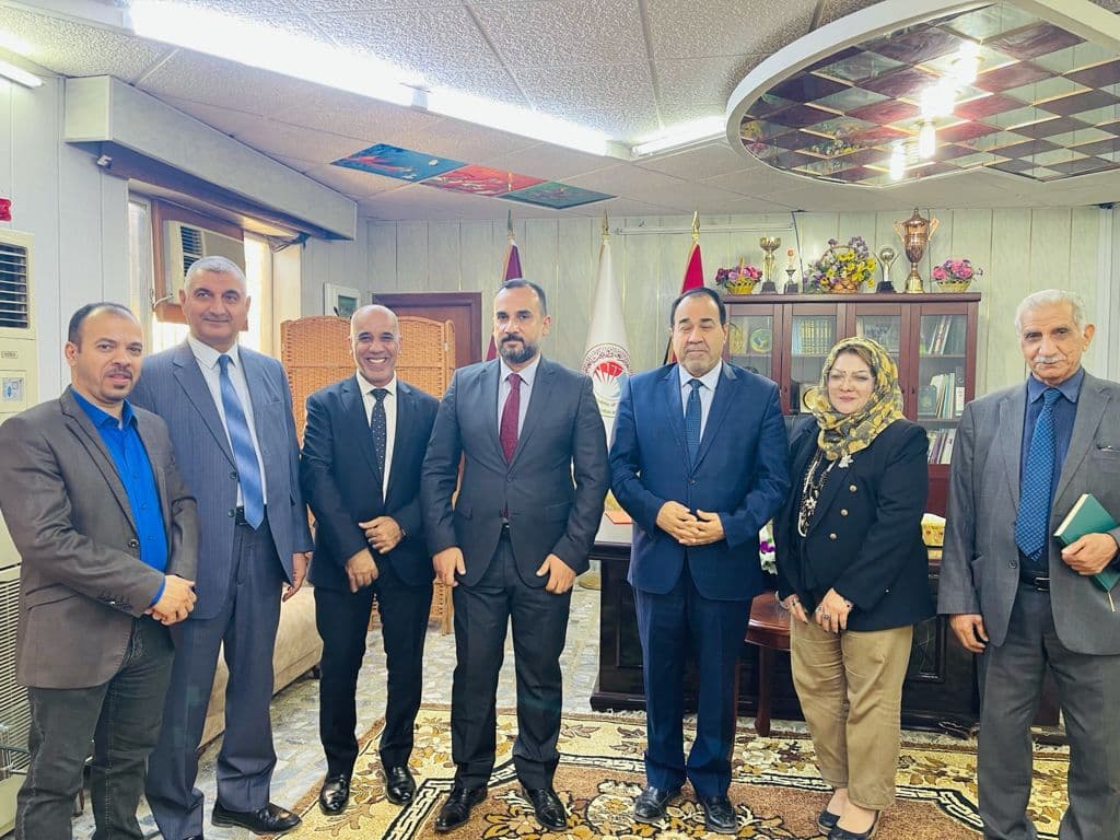 ضمن توجهات كلية المستقبل لتعزيز التعاون البحثي مع الجامعات والكليات الحكومية 