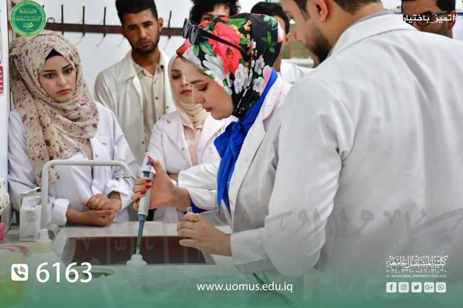 جانب من الدوام الحضوري داخل المختبرات الطبية والقاعات الدراسية في كلية المستقبل الجامعة