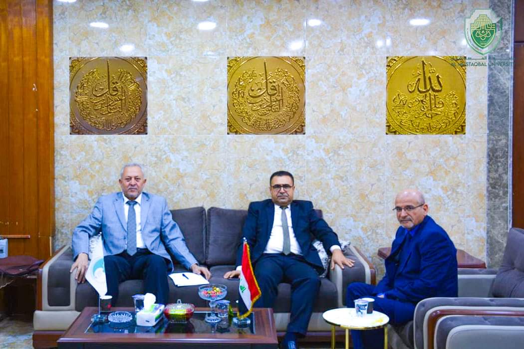 وفد من كلية الهندسة في جامعة المستقبل يزور جامعة النهرين لتعزيز التعاون العلمي