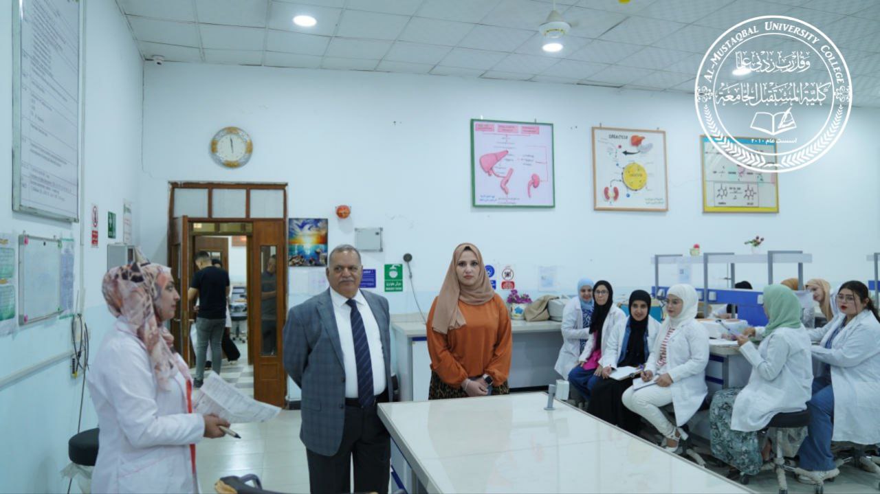 جولة تفقدية للسيد عميد كلية المستقبل الجامعة، من أجل الاشراف على توفير افضل المستلزمات للطلبة لتأدية امتحاناتهم بانسيابية عالية 