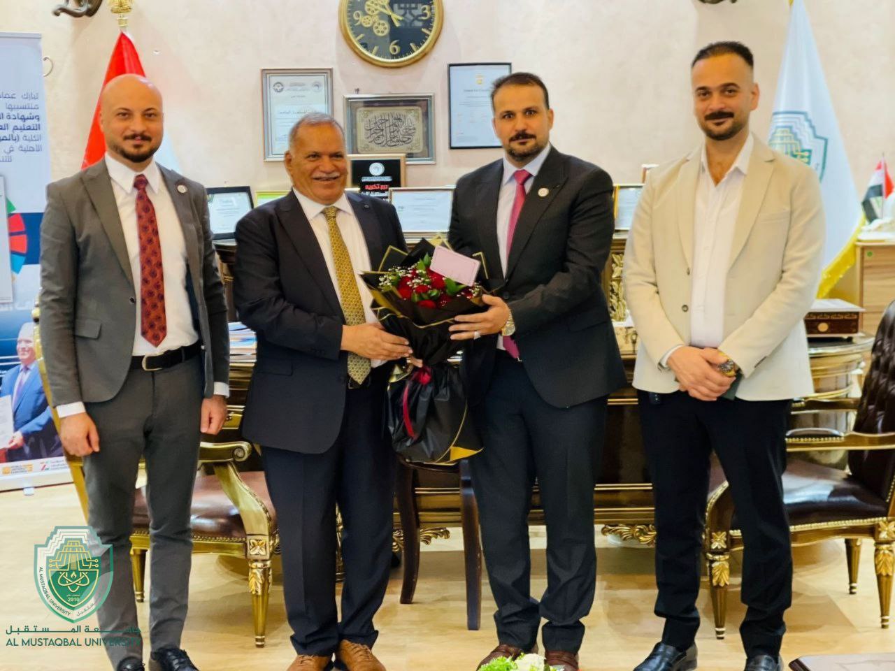 تواصل تقديم التهاني والتبريكات الى السيد رئيس جامعة المستقبل بمناسبة تحويل كلية المستقبل الى جامعة المستقبل