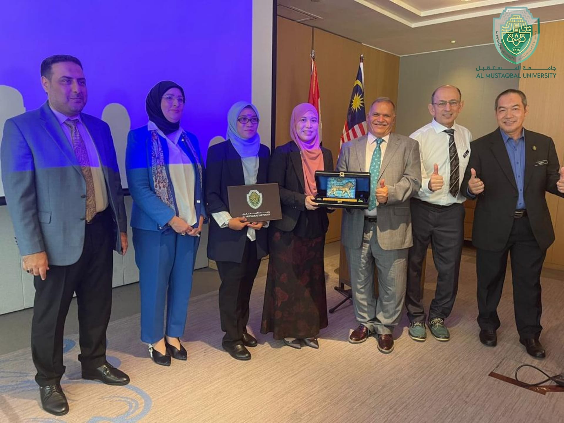 اثناء زيارته الى ماليزيا و في اطار التعاون الثنائي بين  جامعة المستقبل و عدد من الجامعات الماليزية توقيع عدد من اتفاقيات التعاون الأكاديمي مع جامعتي  (UniMAP و UTeM)