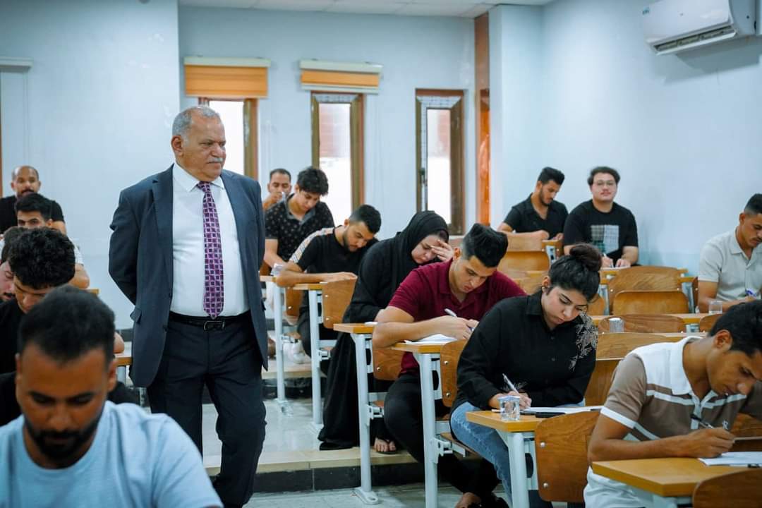 جانب من استمرار امتحانات الدور الثاني لطلبة جامعه المستقبل